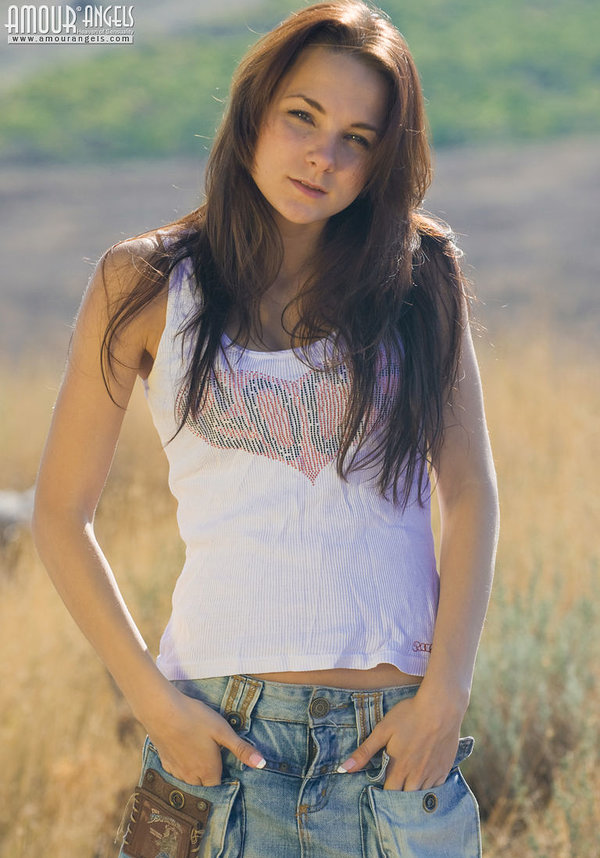 Саша, 24